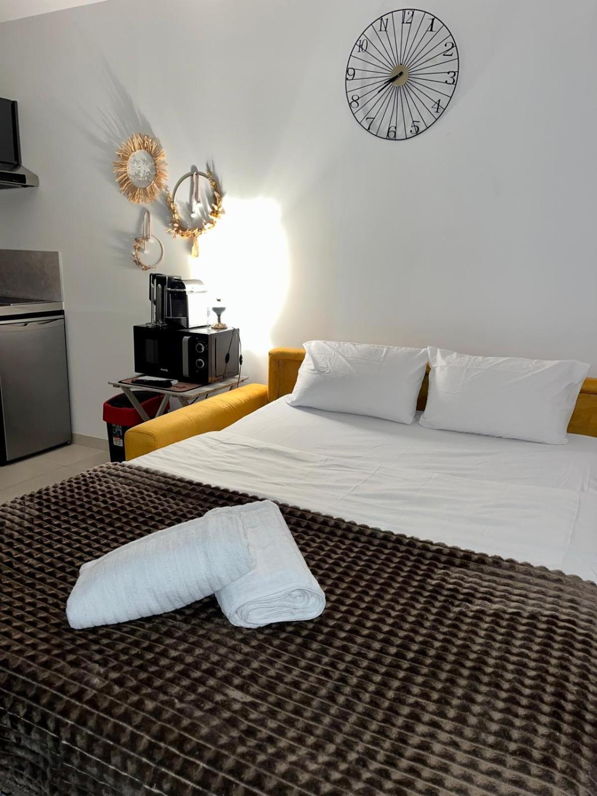 Studio Neuf Avec Acces Piscine Valergues Экстерьер фото